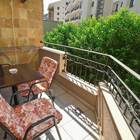 Apartment Golden Lavender Budva Exteriör bild