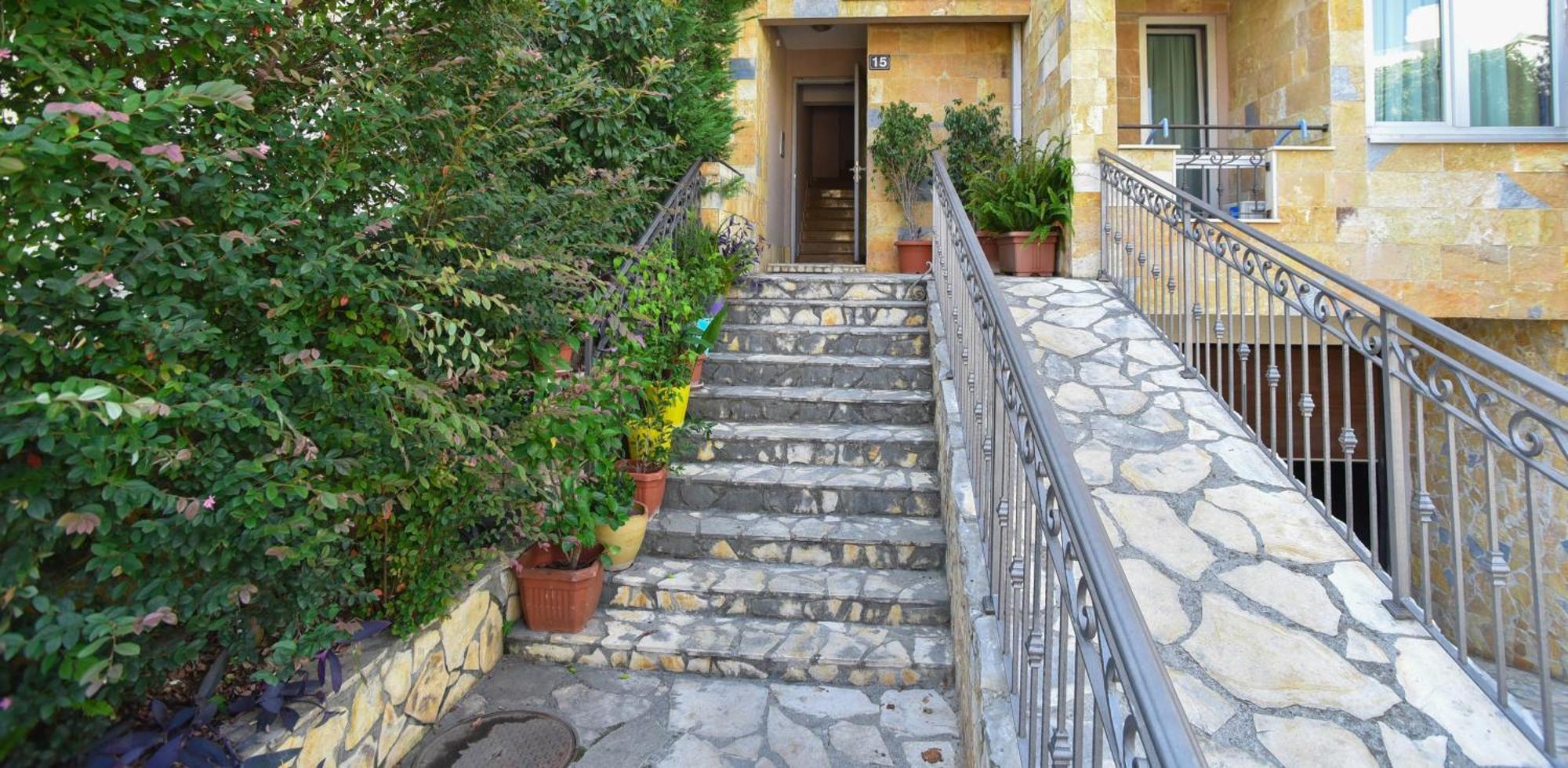 Apartment Golden Lavender Budva Exteriör bild