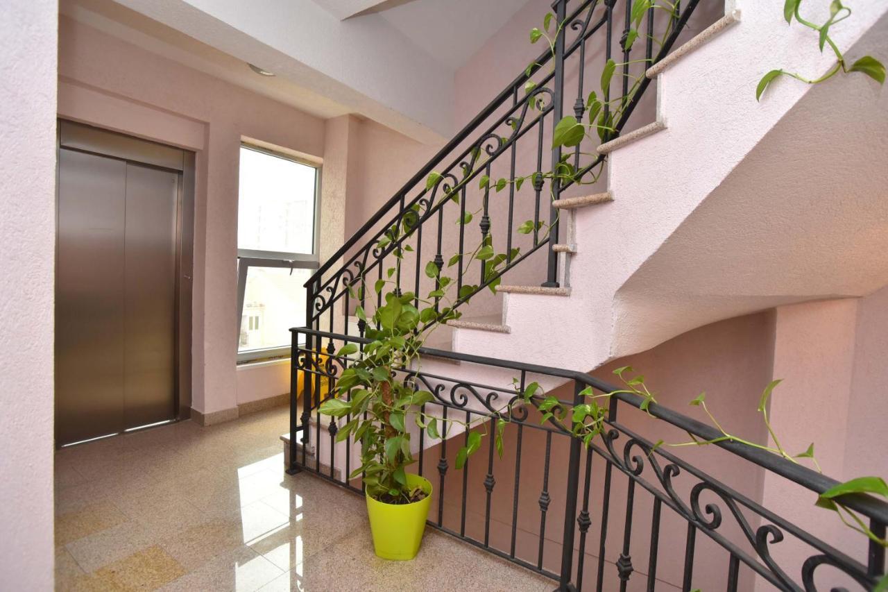 Apartment Golden Lavender Budva Exteriör bild